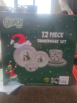 12 piece grinch dinnerware set
