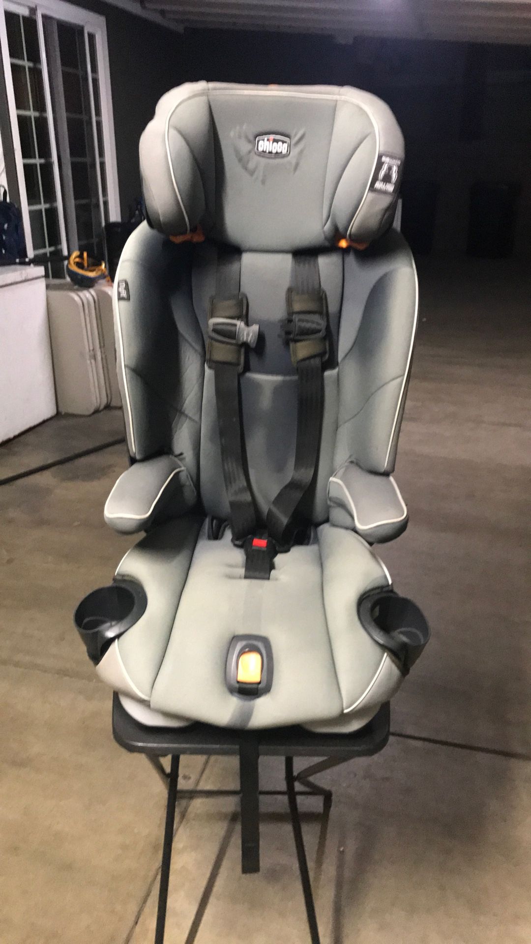 Chicco Car Seat (expires On 05/2030)