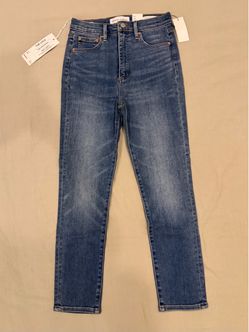 ARITZIA Never Worn