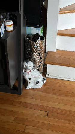 2 vintage cat pieces