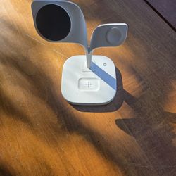 Phone And Watch Charger 