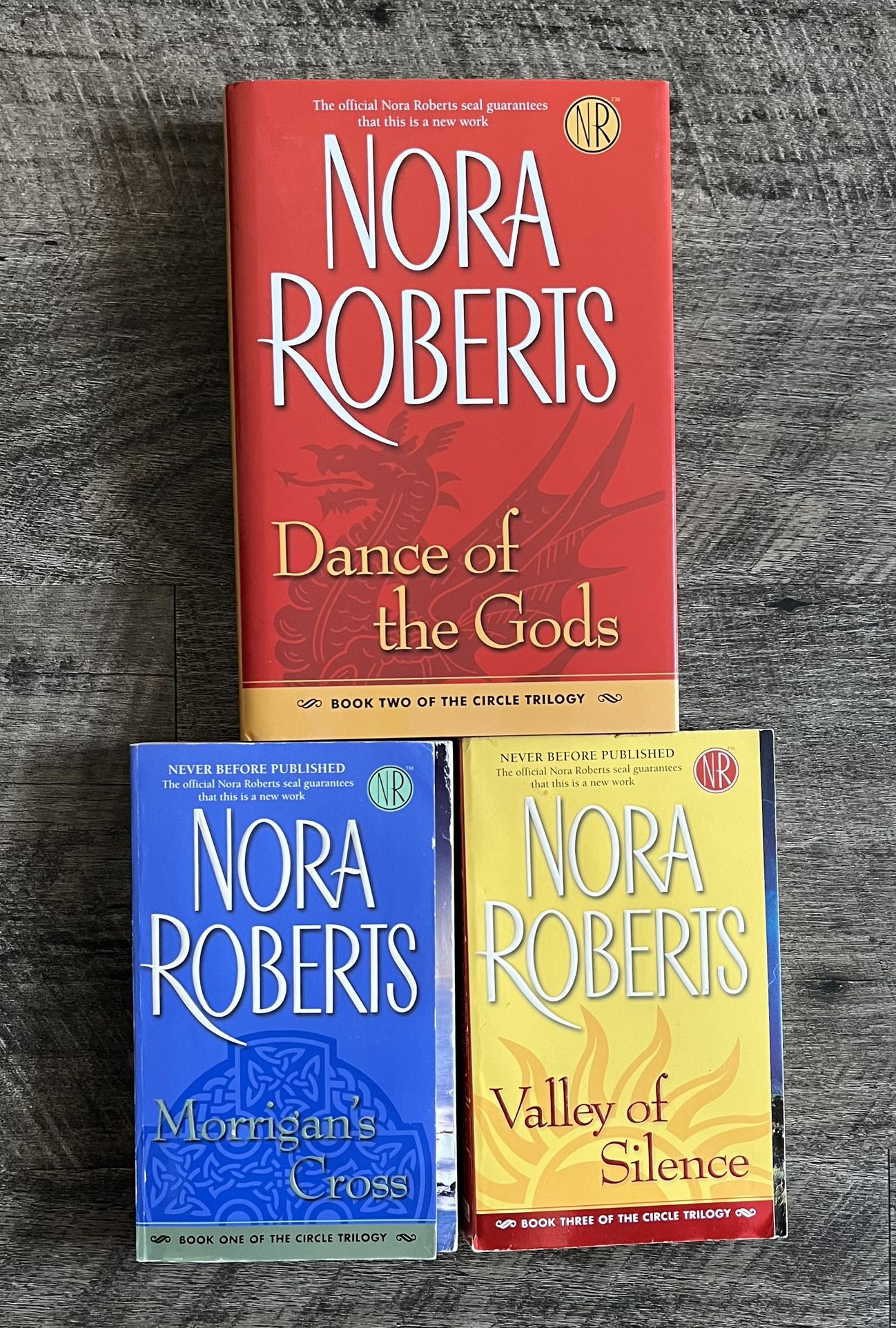 Nora Roberts' The Circle Trilogy (Complete Trilogy)