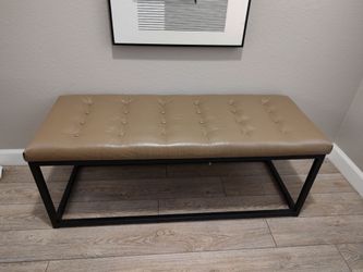 Reynolds Tan/Black bench from Safavieh