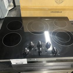 GE COOKTOP ELECTRIC 220v 30 Inch Wide 