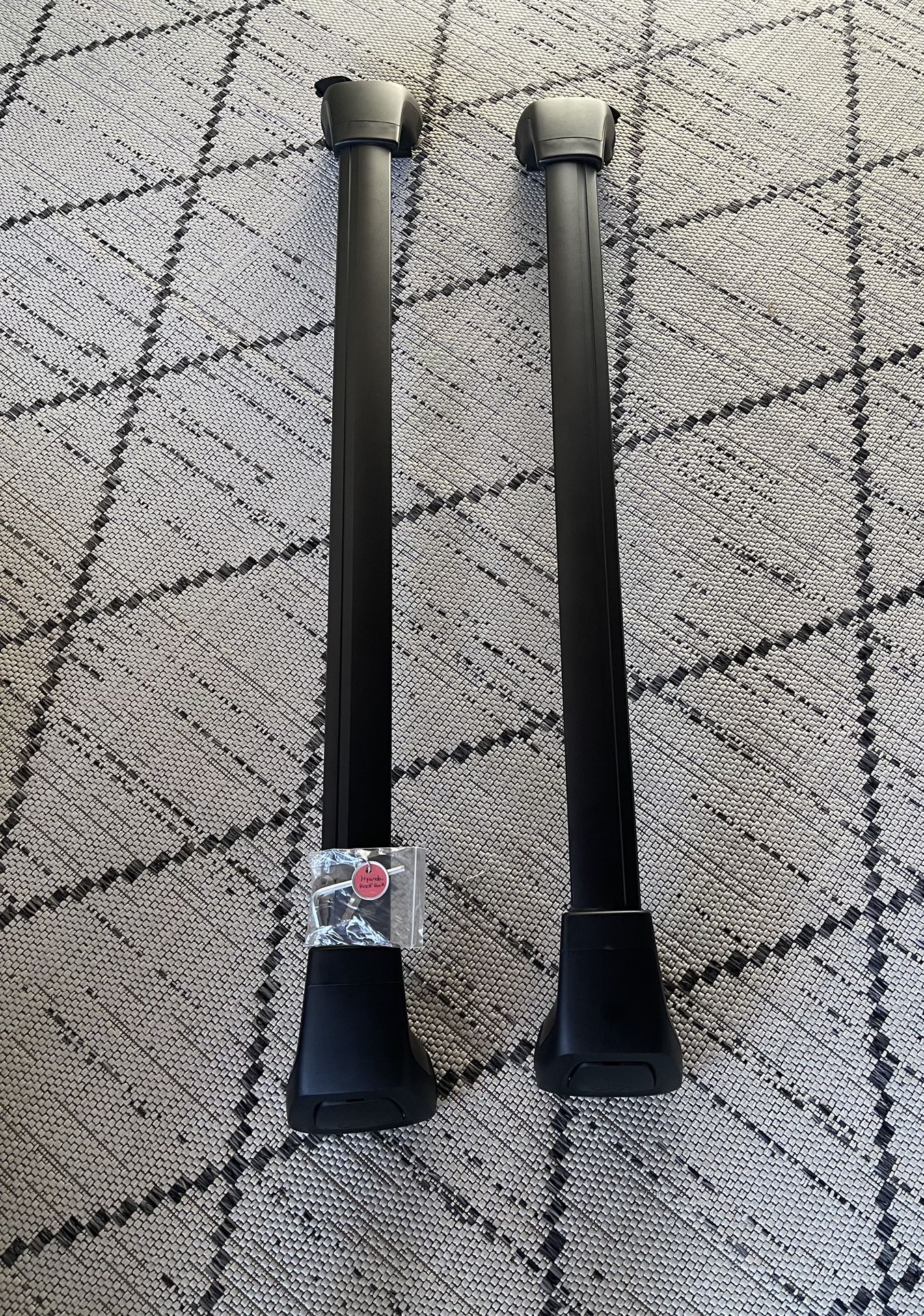 2020 Hyundai Santa Fe Roof Rack Locking Crossbars and Floor Mats