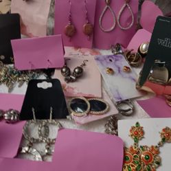 Necklace Earrings Bracelet 3 Each