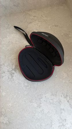 Hard Shell Headphone Carrying Case