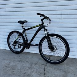 Men’s Schwinn Mountain Bike