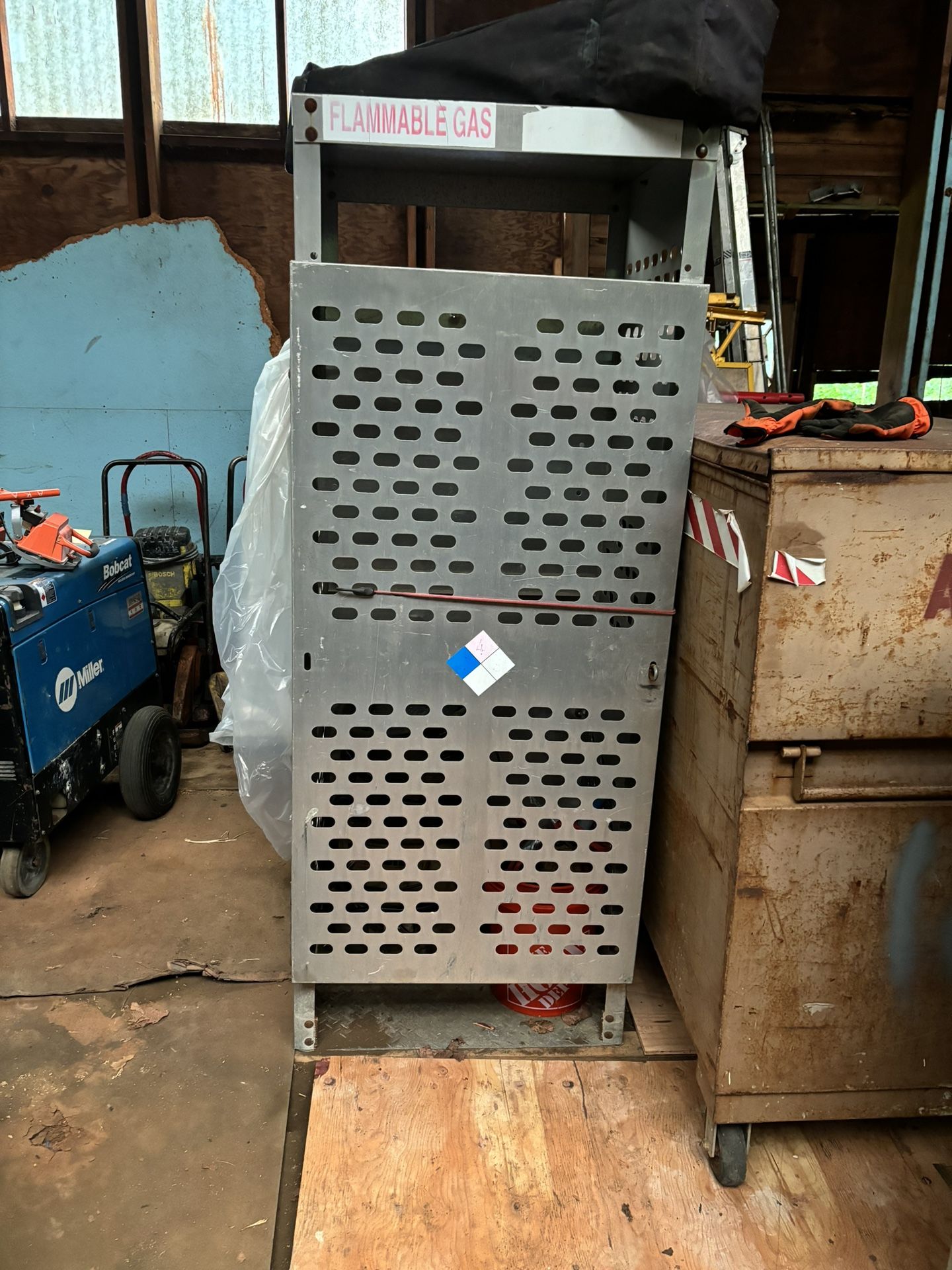 Aluminum 8 Cylinder Large Tanks Outdoor Vertical Storage