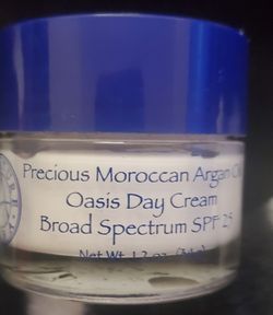 Signature Club A Precious Moroccan Argan Oil Oasis Day Cream