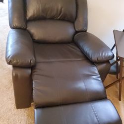 Recliner Chair Brown - MOVING OUT SALE - New Not Used - https://offerup.com/redirect/?o=aHR0cHM6Ly93d3cud2FsbWFydC5jb20vaXAvUG9uTGl2aW5nLTM2LVdpZGUtTW