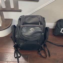 Harley  Saddlemen Bag