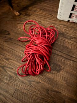 100 ft extension cord great condition used 40 dollars heavy