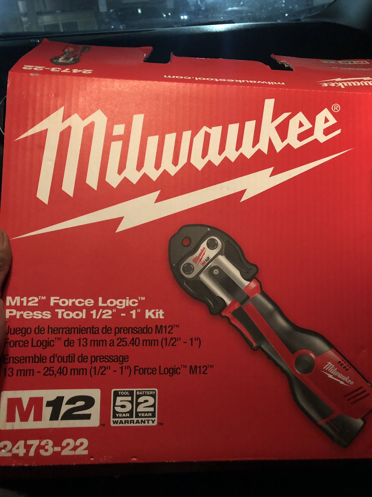Milwaukee m12