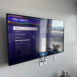 TCL ROKU 55” LED TV W/Back LED Lights