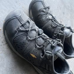 Keen Steel Toe Shoe 