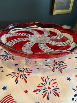Gorgeous red & white glass dessert plate