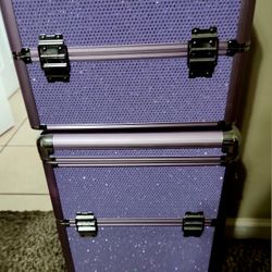 Two- Tier Make- Up Rolling Case