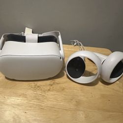 OCULUS QUEST 2 HEADSET & CONTROLLERS