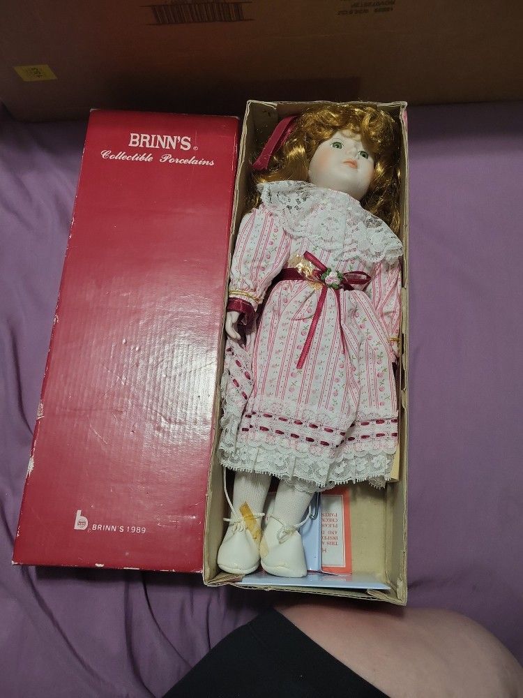 Brinns 1989 porcelain Doll