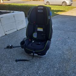 Graco Grows4Me 4-in-1 Car Seat - Barely Used, Like New