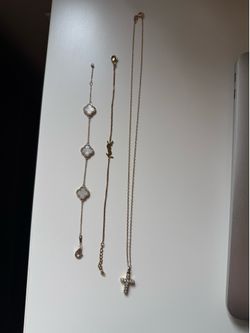 Set de Joyería de Fantasía – 2 Pulseras + Cadena