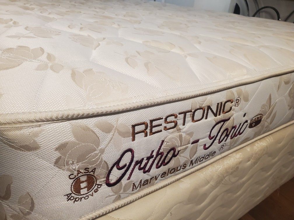Queen Size Mattress And Box Springs