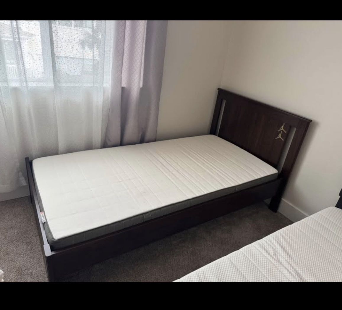 Twin Bed Set 