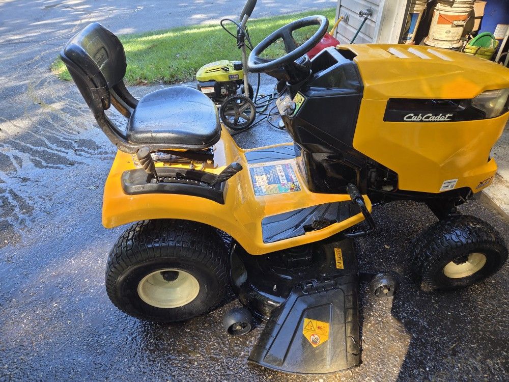 Cub Cadet XT1 Lt46 Delivery Available