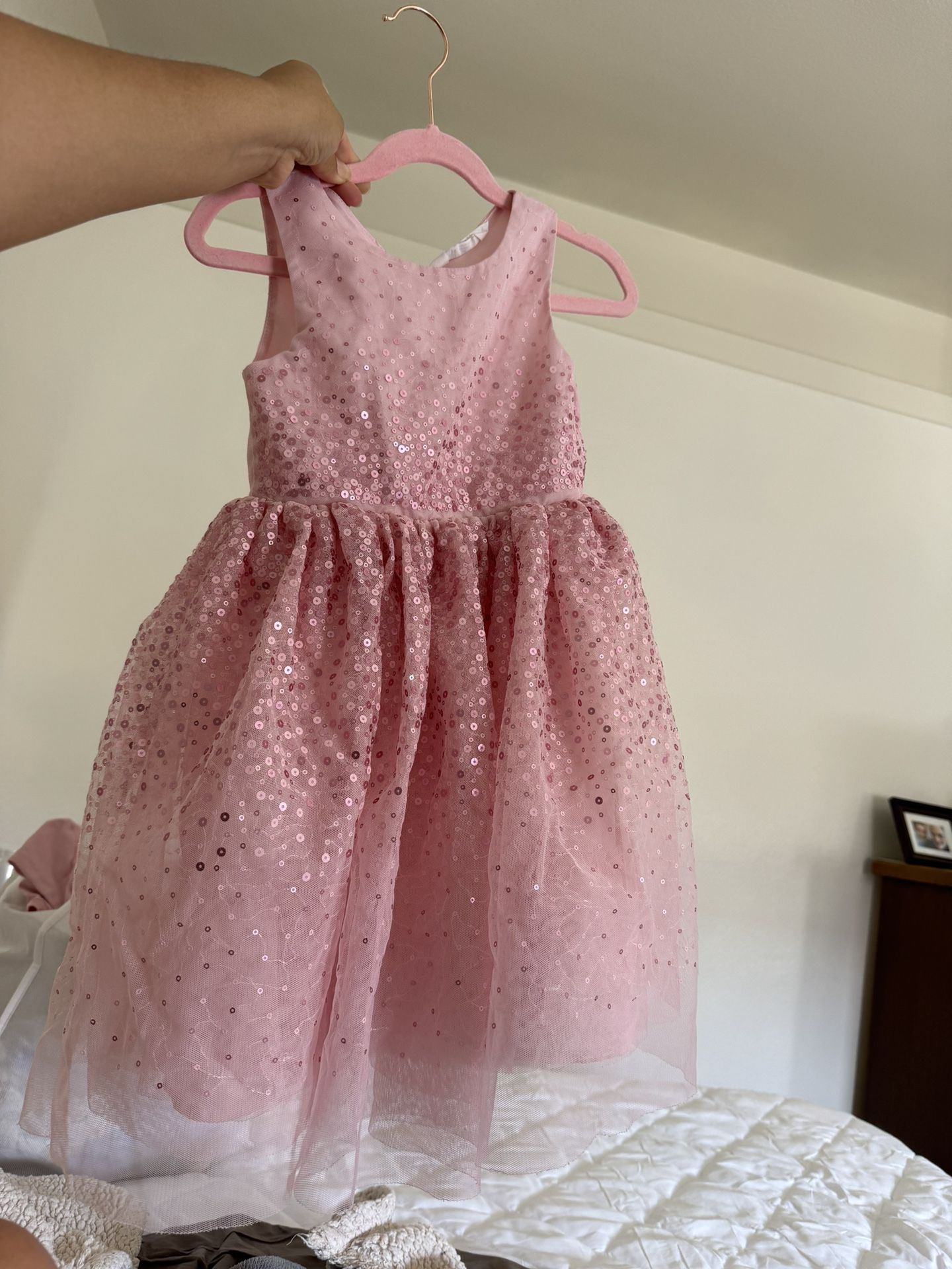 H&M- Girls Pink Sequin Tulle Dress Size 4T 