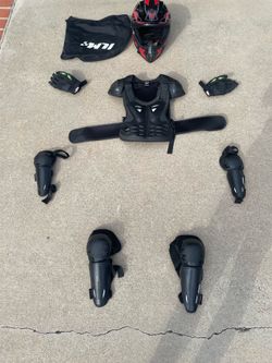 E Bike/ Motorcycle/ Bicycle gear. Size medium.