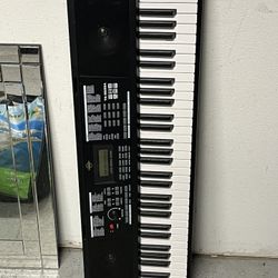 Piano Keyboard 