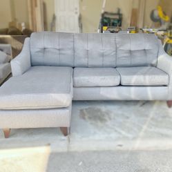 Gray Sectional Couch - Free Delivery! 🚚