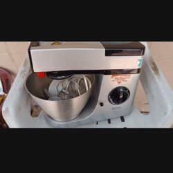 Kenwood Chef mixer