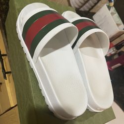 Brand New Gucci Flops With Box And Dust Bags 