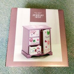 BRAND NEW IN BOX W/TAG KOHLS GIRL'S CHILDREN'S PURPLE WOOD PEACE & LOVE SENTIMENTS & DESIGN JEWELRY BOX - AGES 3+