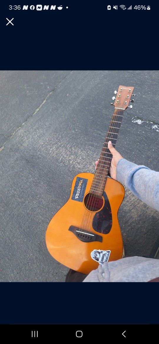 Yamaha Acoustic Jr Size Guitar 