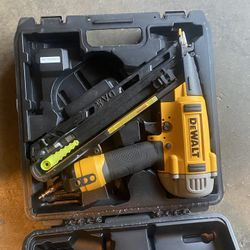 Dewalt Nailer 15 G