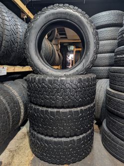 LT305/55R20 Bfgoodrich $450 Set of 4
