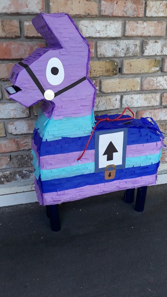 Fortnite Llama Pinatas