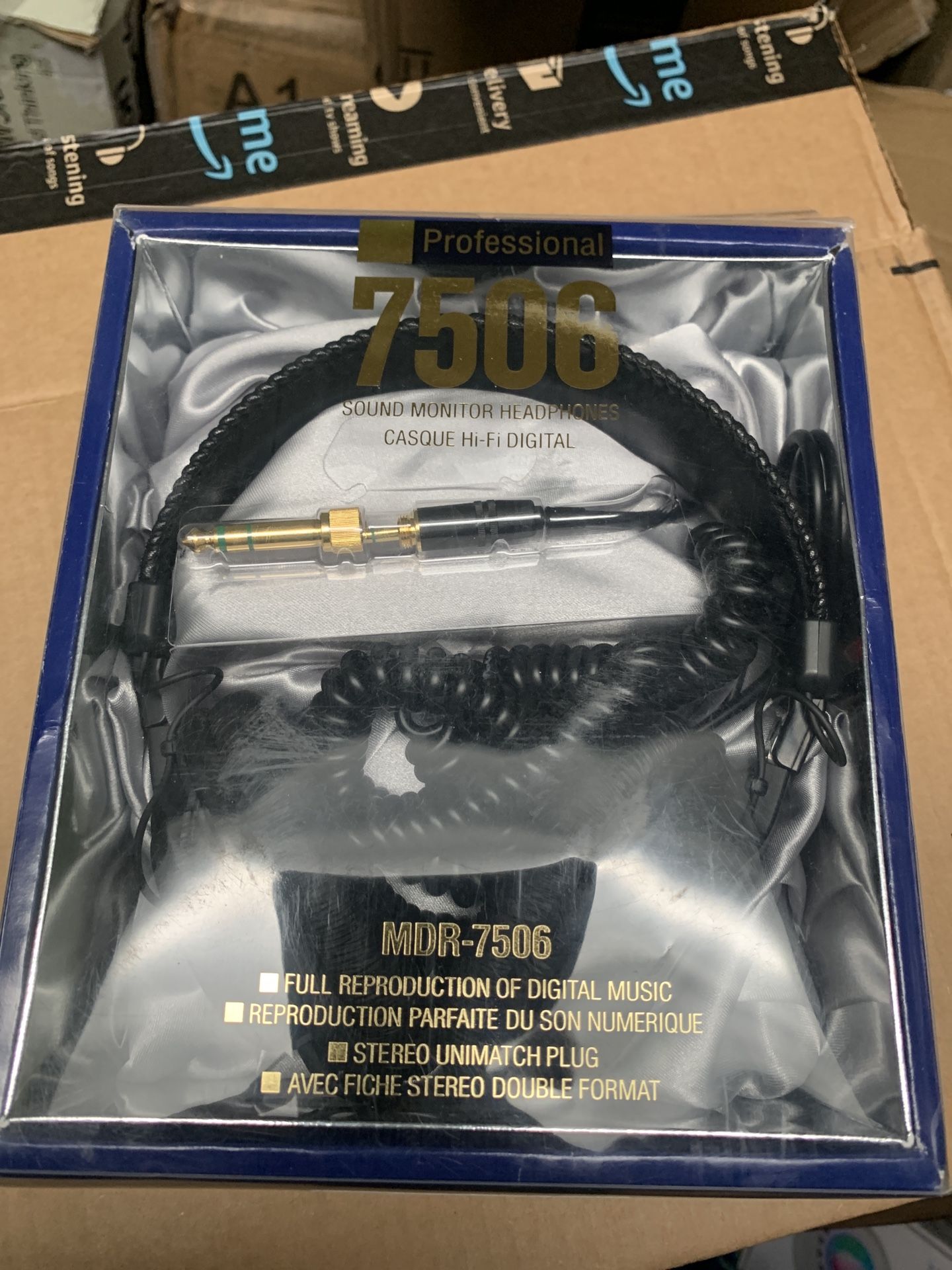 Sony MDR7506 Professional Large Diaphragm Headphone