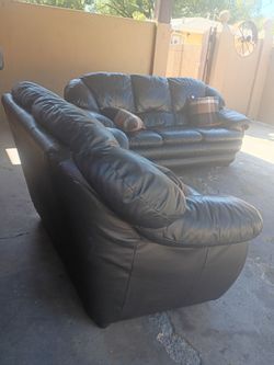 Tengo un set de sofas