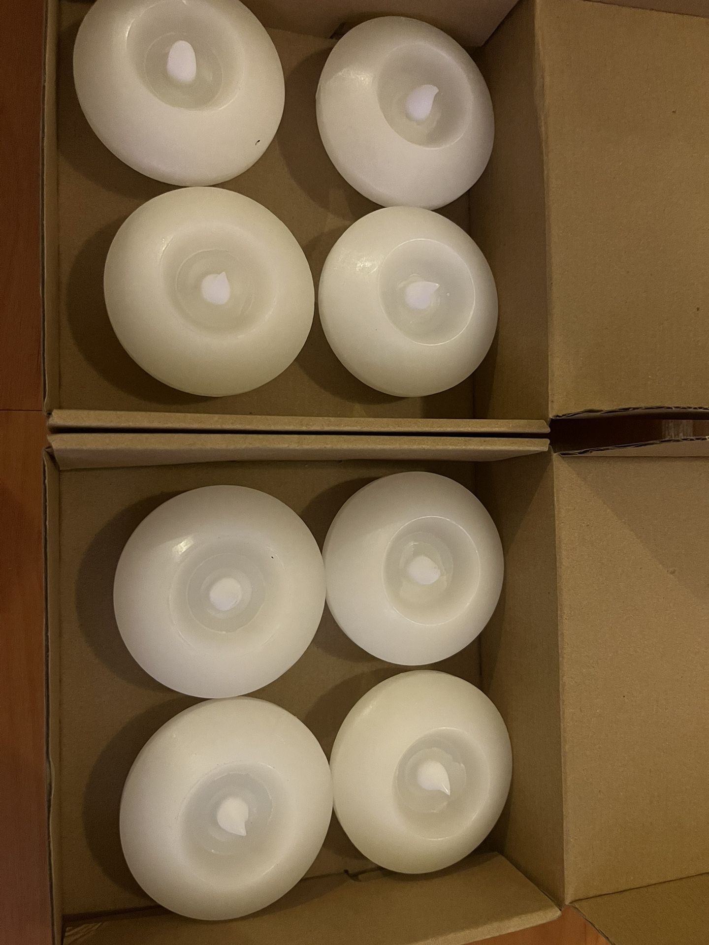 8 Flameless Floating Candles 