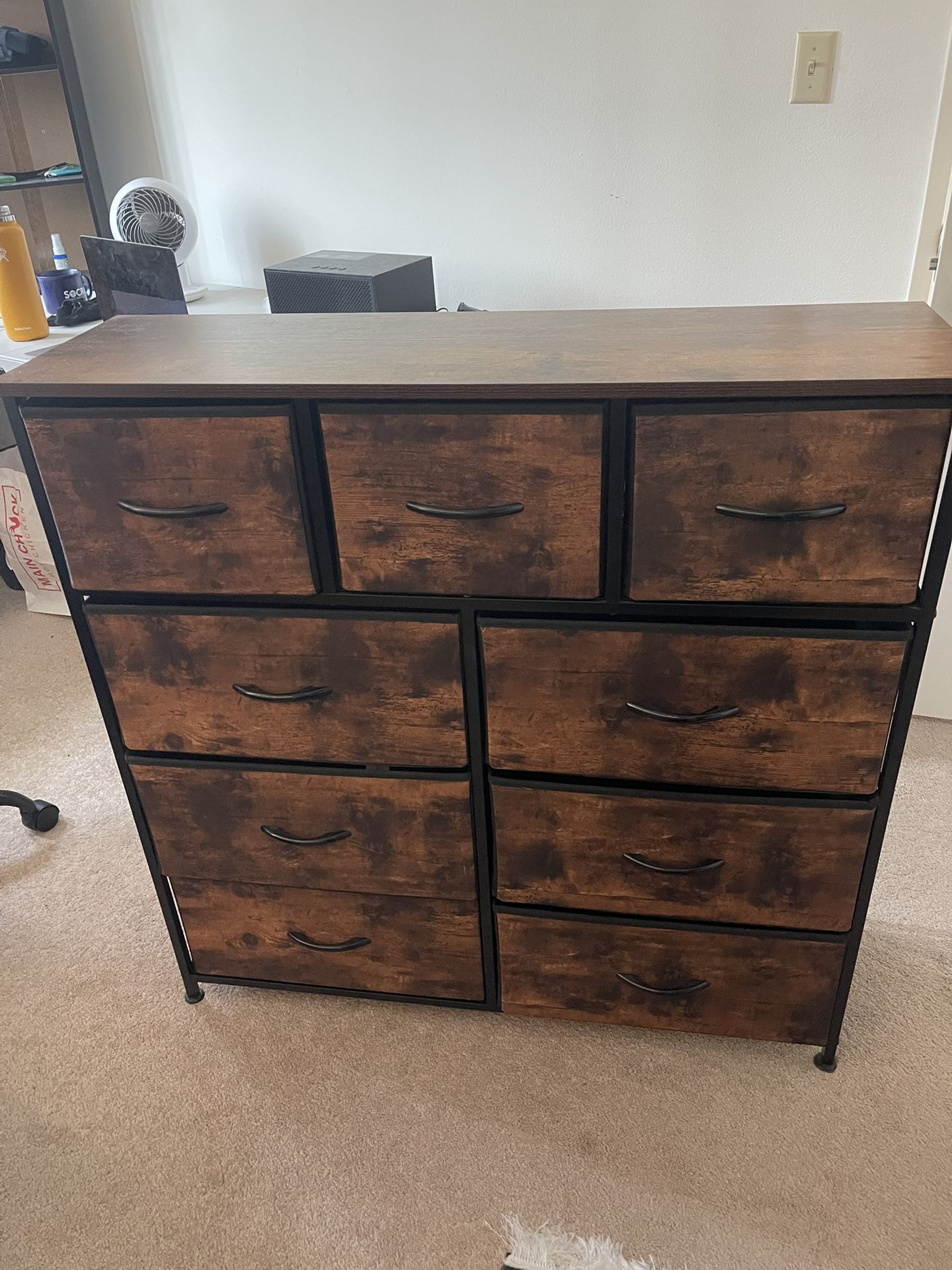 Dresser