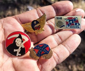 Four vintage rebel pins