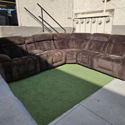Fathers Day Sectional $899 Super Confy 3 Manual Recliners $899