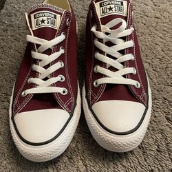 Converse Women’s Size 10