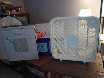 Walgreens 20-Inch 3-Speed Box Fan. It features three adjustable speed settings and integrated recessed cord storage for convenience.Product Specificat