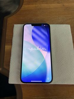 iPhone 13 white