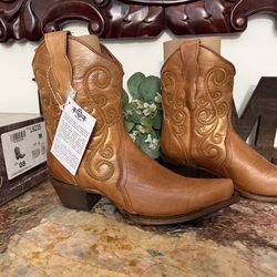 Brand new Circle G  by Corral ankle boots